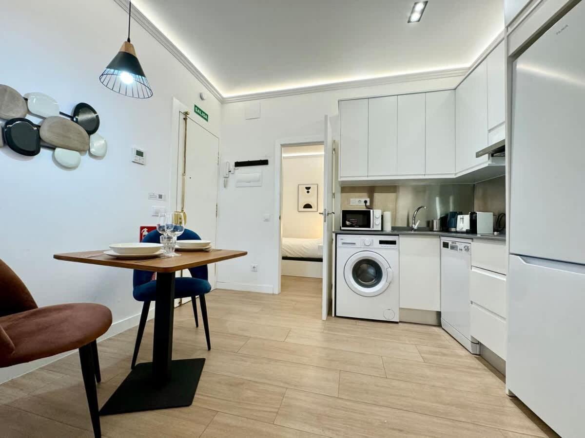 Plaza Mayor Cozy Private Apartment With Ac Madrid Kültér fotó